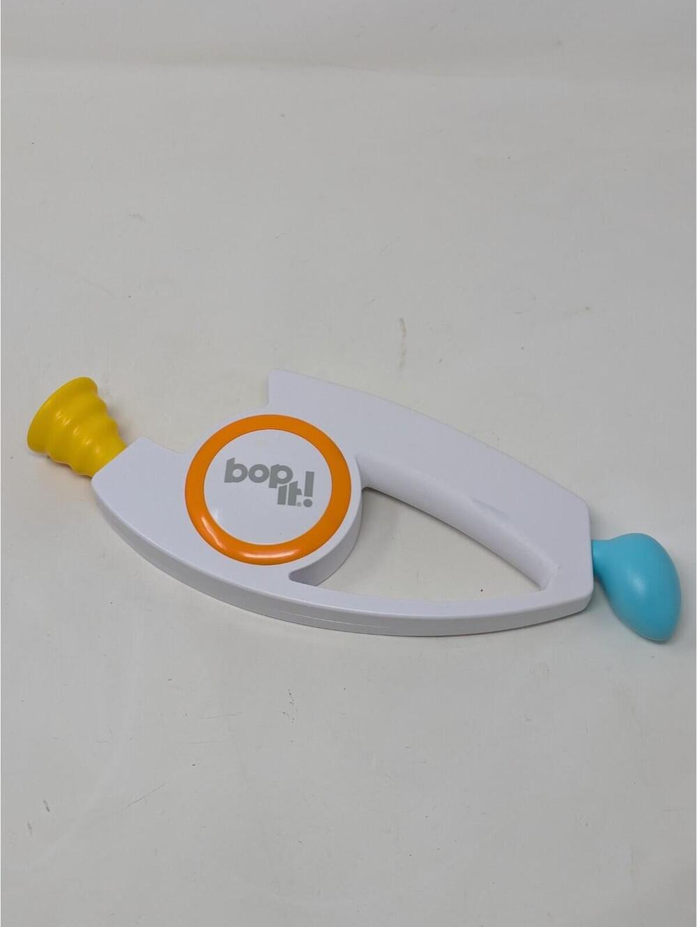 Bop It! 2018 Hasbro Gaming The Classic Game of Bop It Twist It Pull It Tested